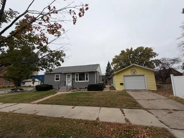 1604 N 2nd Street, Mankato, MN 56001 - #1