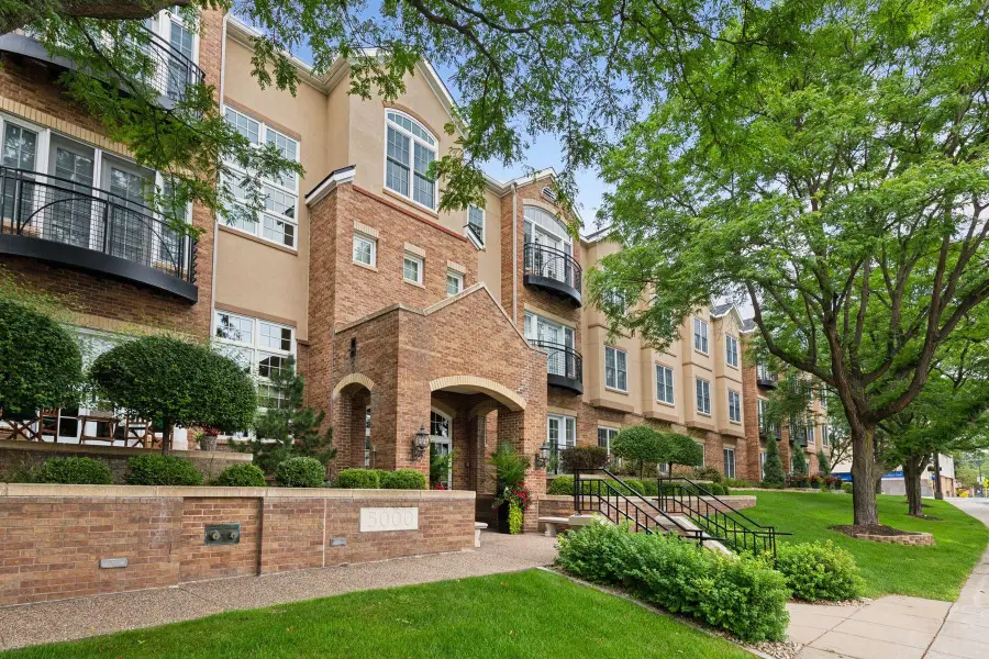 5000 Halifax Avenue S #107, Edina, MN 55424 - #2