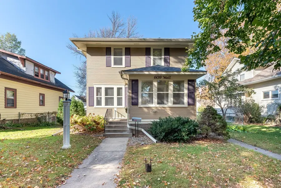 609 Wall Street, North Mankato, MN 56003 - #2