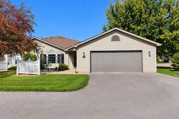 1705 Carriage Homes Drive Sw #D, Austin, MN 55912