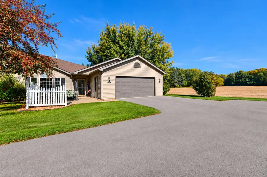1705 Carriage Homes Drive Sw #D, Austin, MN 55912 - #2
