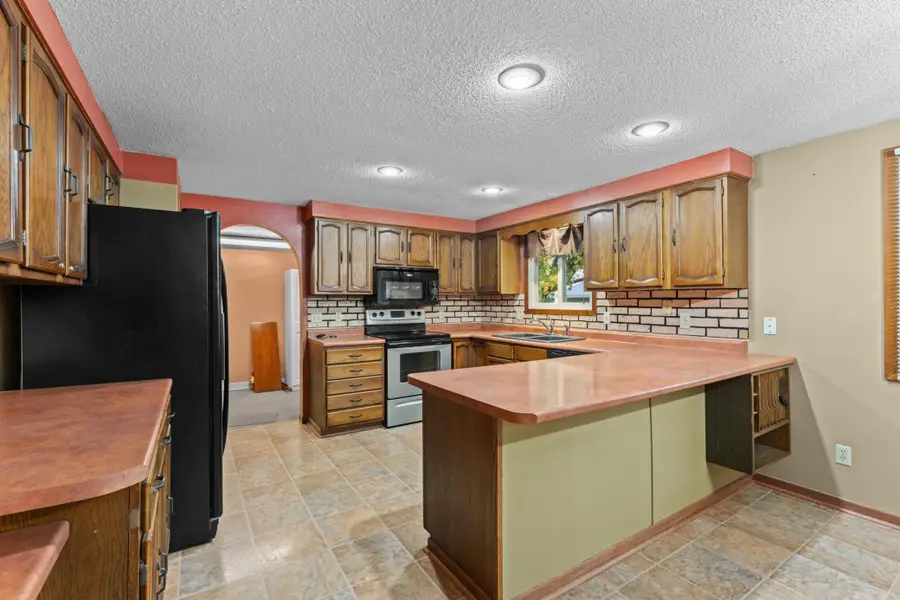 402 4th Street Ne, Hayfield, MN 55940 - #3