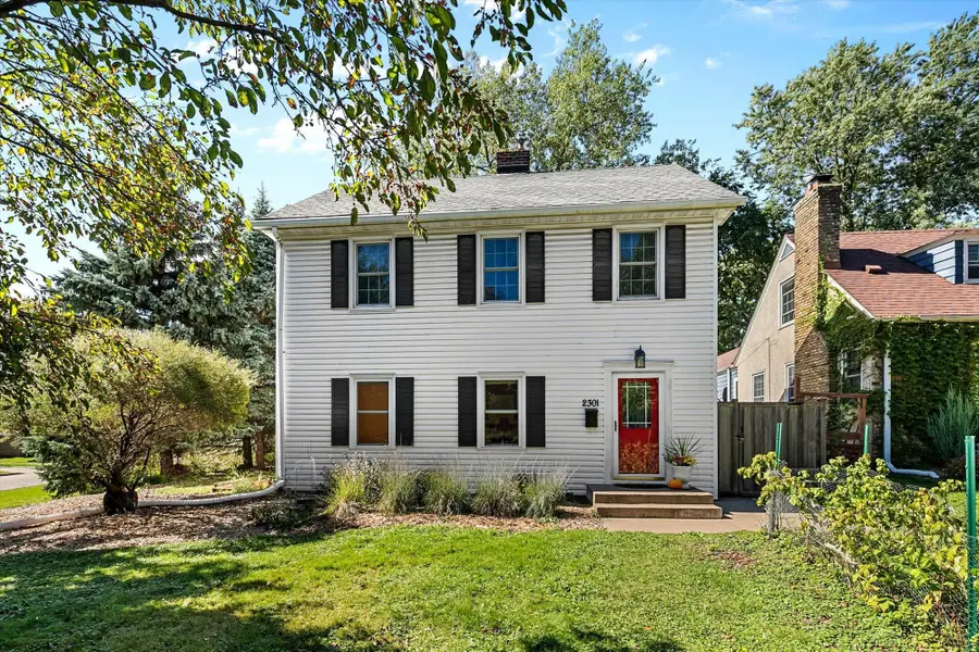 2301 Xerxes Avenue N, Golden Valley, MN 55422 - #2