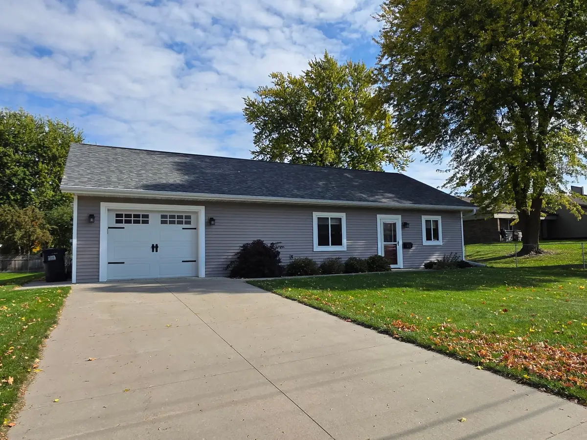 411 Bullis Street, Kenyon, MN 55946 - #1