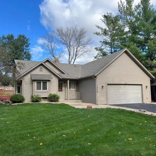 1716 Slater Lane, Burnsville, MN 55337