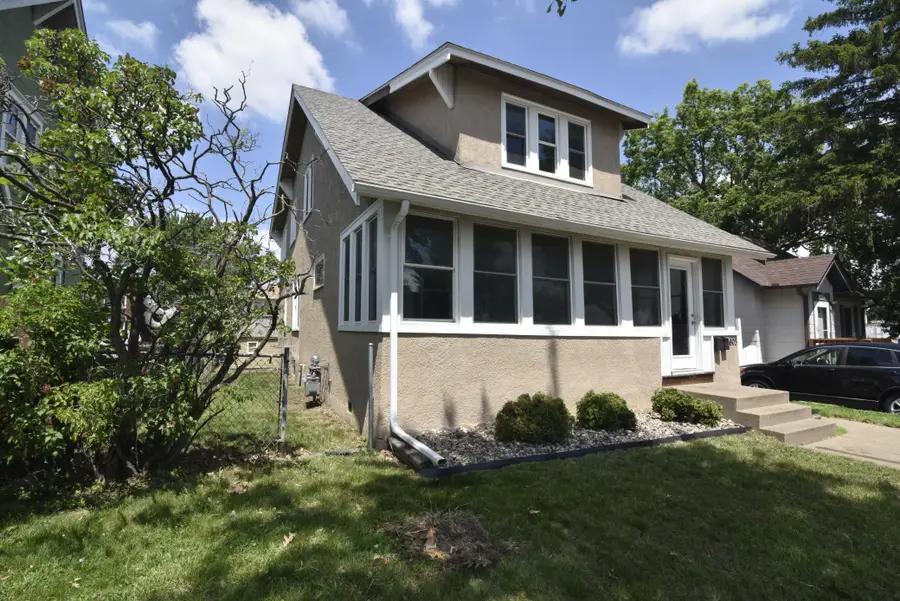 1603 Sherburne Avenue, Saint Paul, MN 55104 - #3