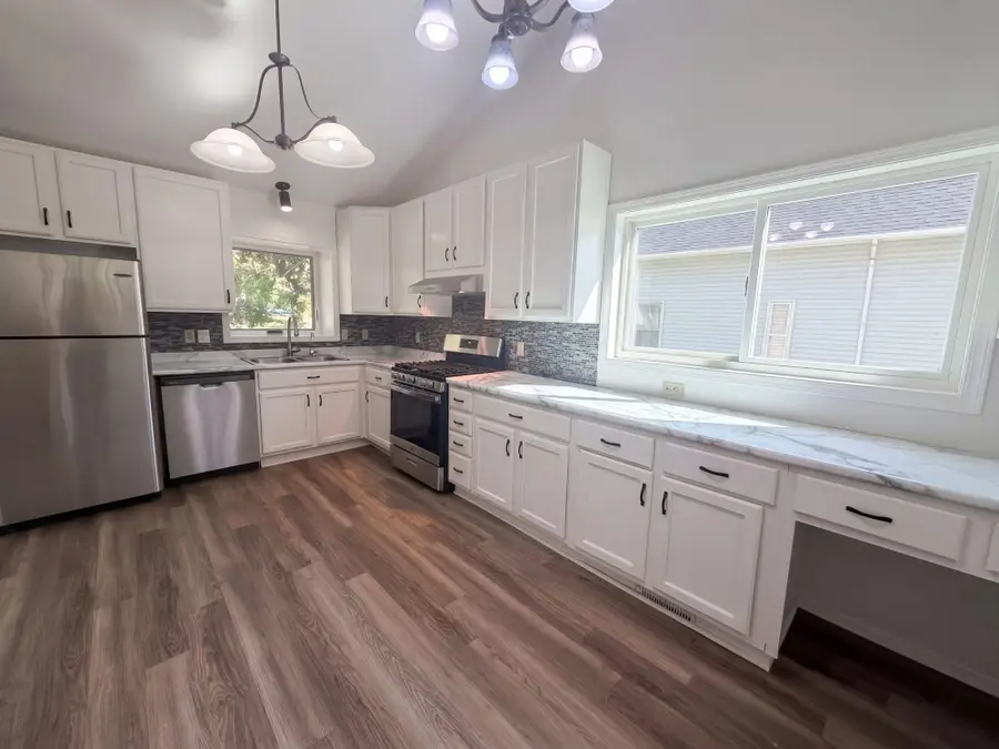 905 4th Avenue N, Sauk Rapids, MN 56379 - #3