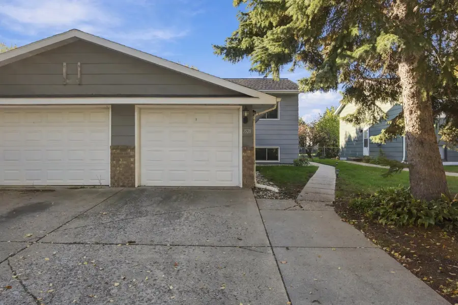 1528 34 1/2 Avenue S, Fargo, ND 58104 - #2