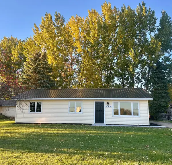 611 Evergreen Street, Thief River Falls, MN 56701