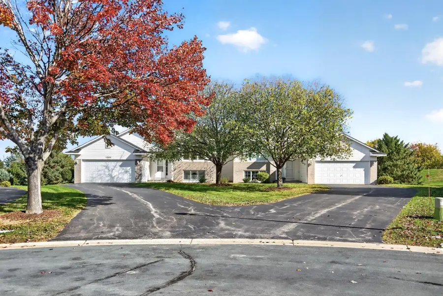 1085 Lilac Court, Shakopee, MN 55379 - #2