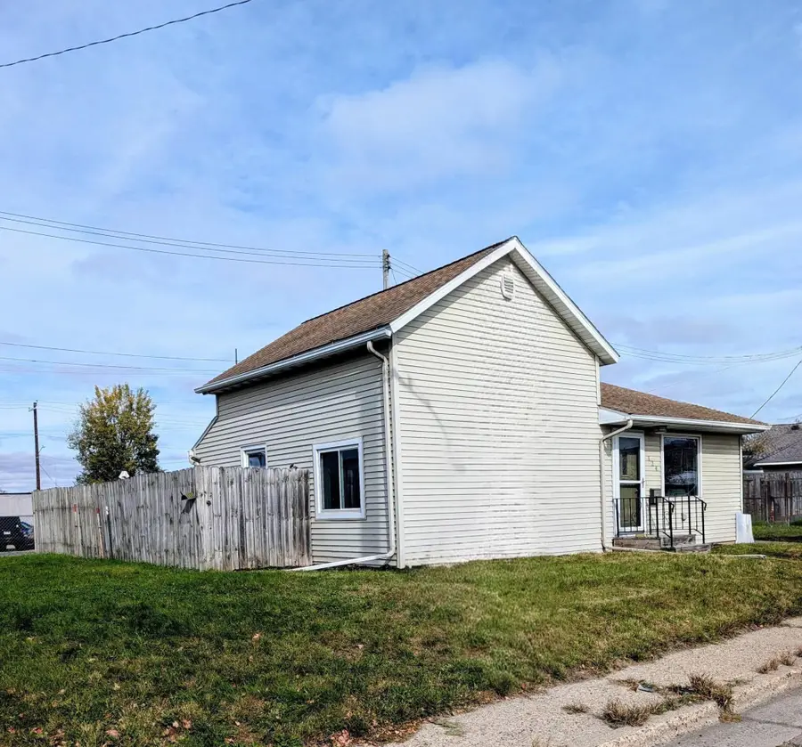 124 W Fremont Street, Owatonna, MN 55060 - #3