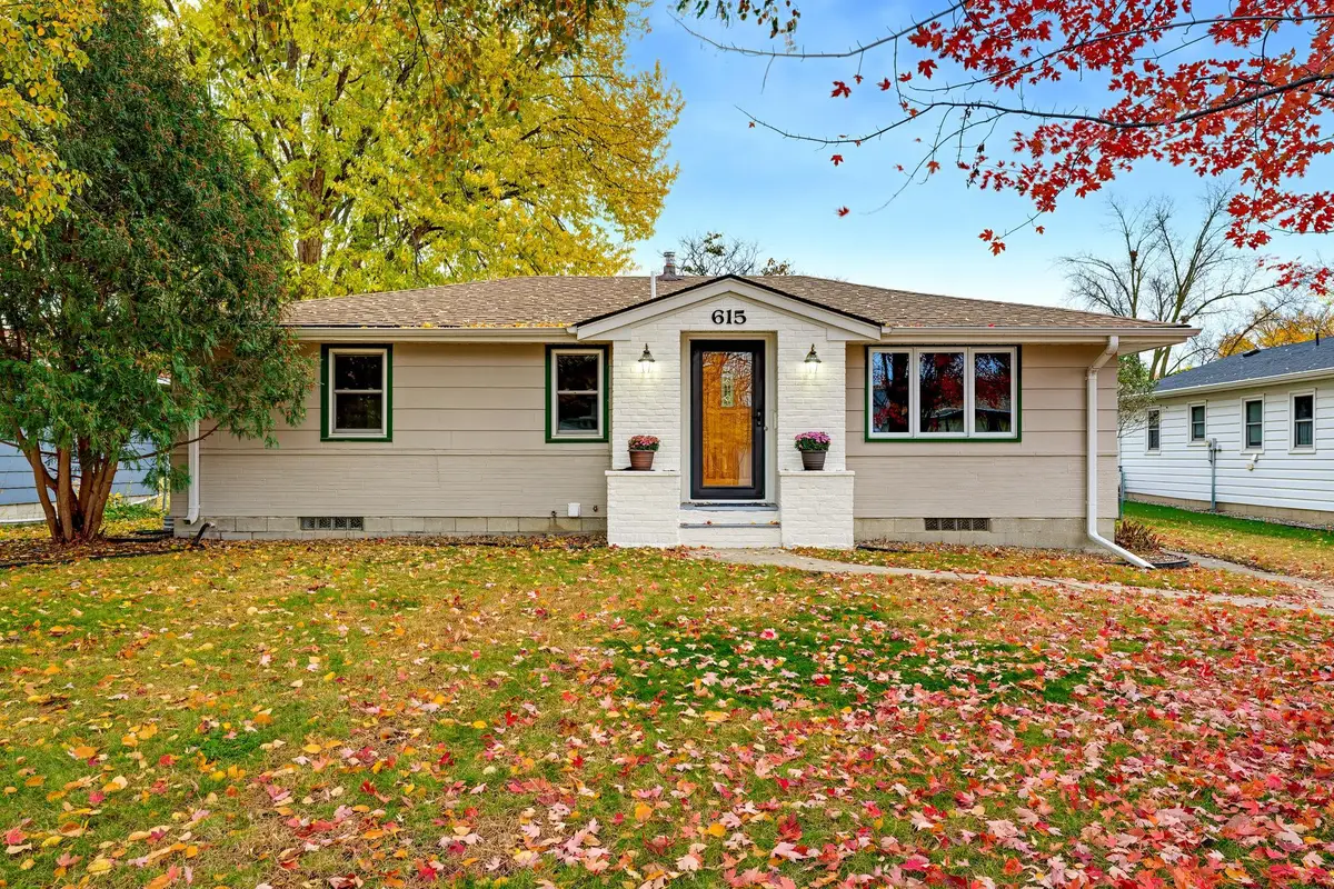 615 Elm Street Ne, Hutchinson, MN 55350 - #1