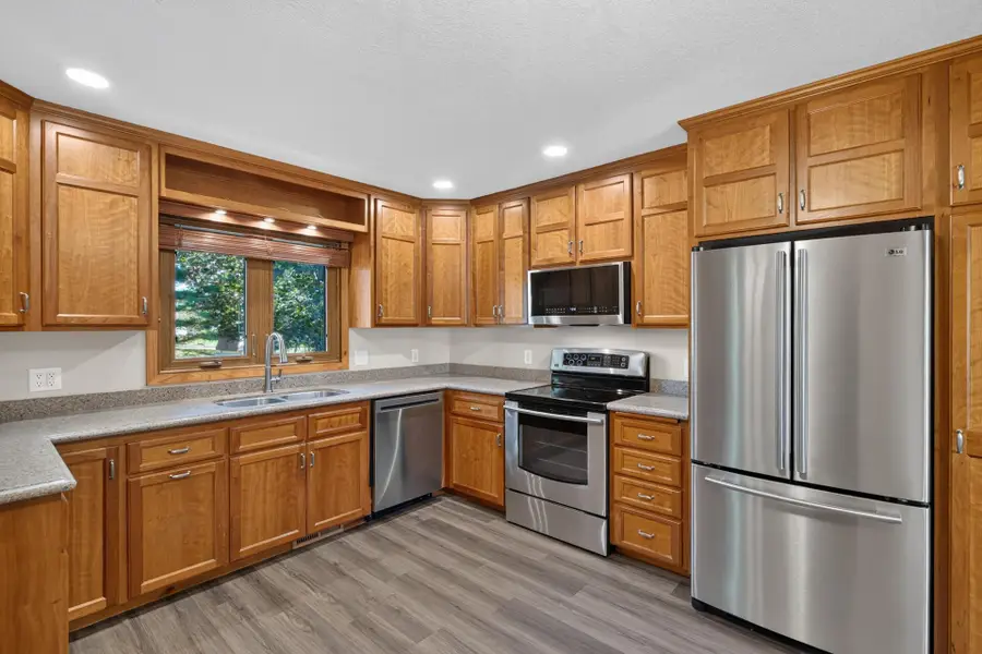 1949 Timber Wolf Trail N, Eagan, MN 55122 - #3
