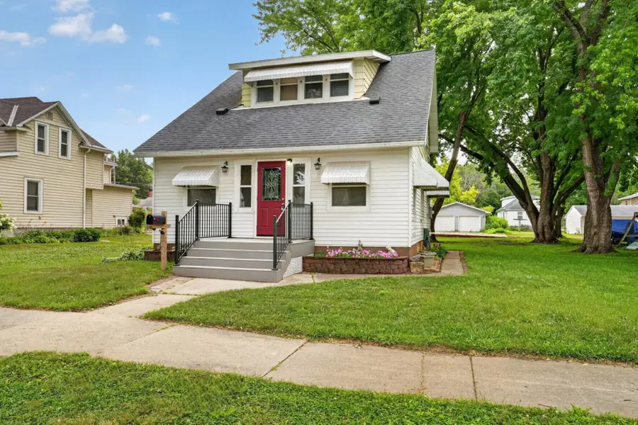1423 N 2nd Street, Mankato, MN 56001 - #2