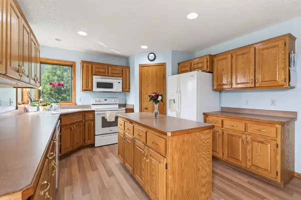 19408 Albany Court Nw, Elk River, MN 55330
