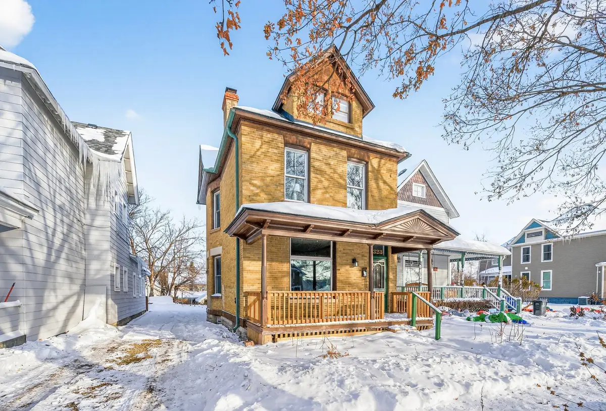 323 W Michigan Street, Saint Paul, MN 55102 - #1