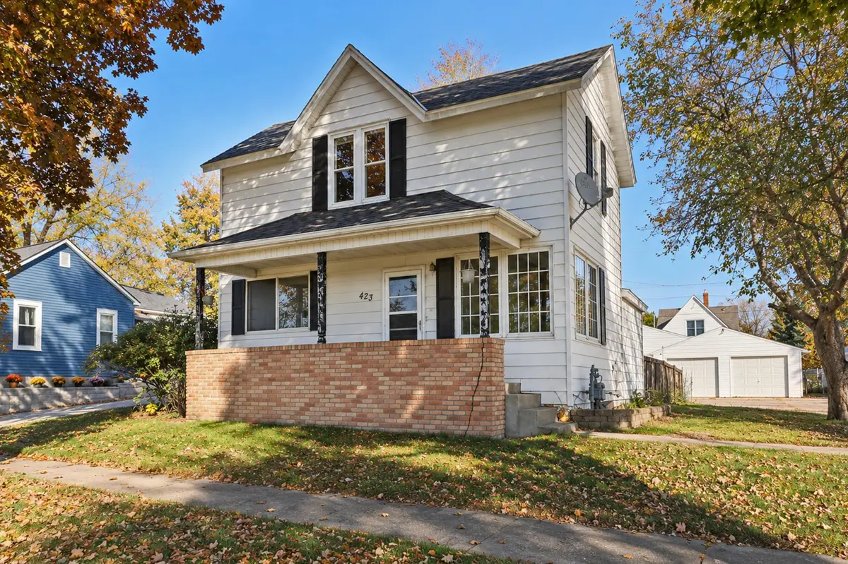 423 Walnut Avenue S, Owatonna, MN 55060 - #1