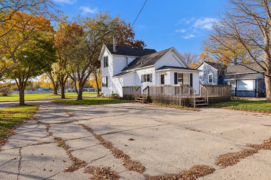 423 Walnut Avenue S, Owatonna, MN 55060 - #3