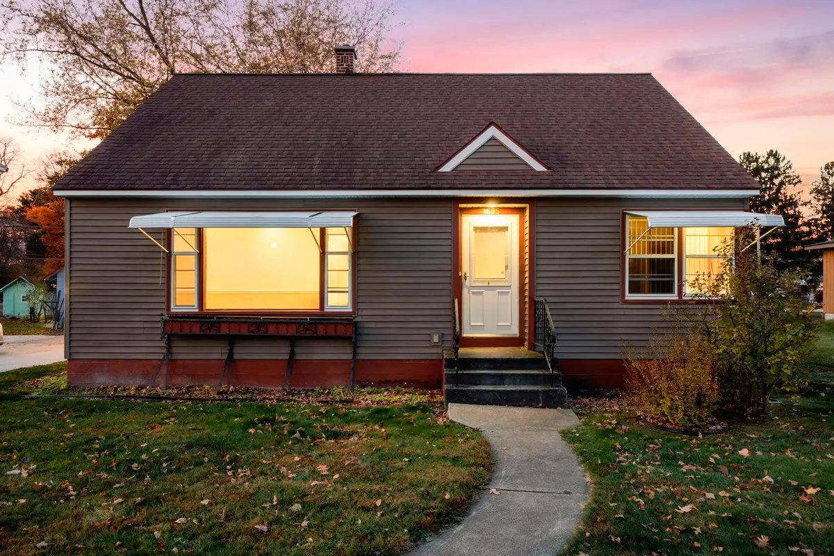 1695 2nd Avenue, Cumberland, WI 54829 - #1