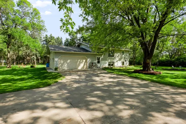 909 County Road 120, Saint Cloud, MN 56303
