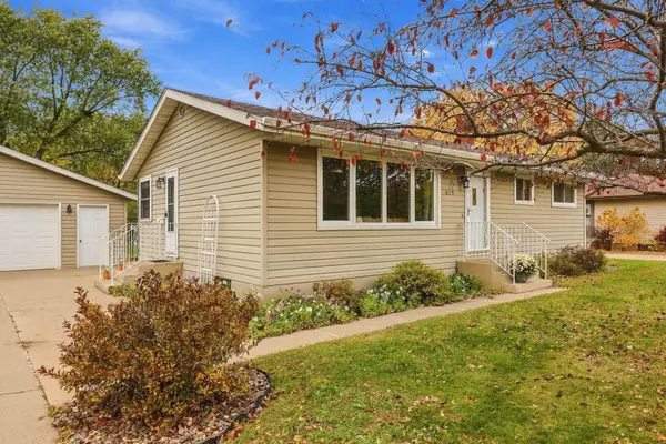 829 22nd Avenue N, Saint Cloud, MN 56303