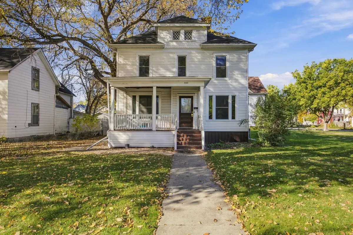 503 9th Street S, Fargo, ND 58103 - #1