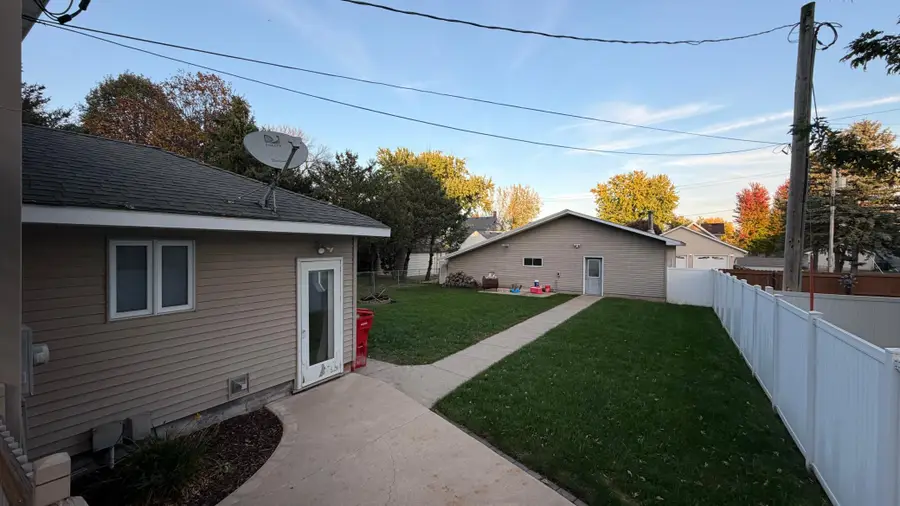 505 3rd Street, Lyle, MN 55953 - #3
