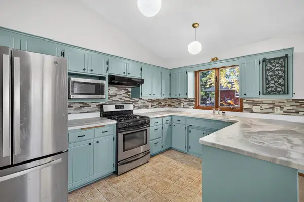 2621 Mcknight Road N, North Saint Paul, MN 55109