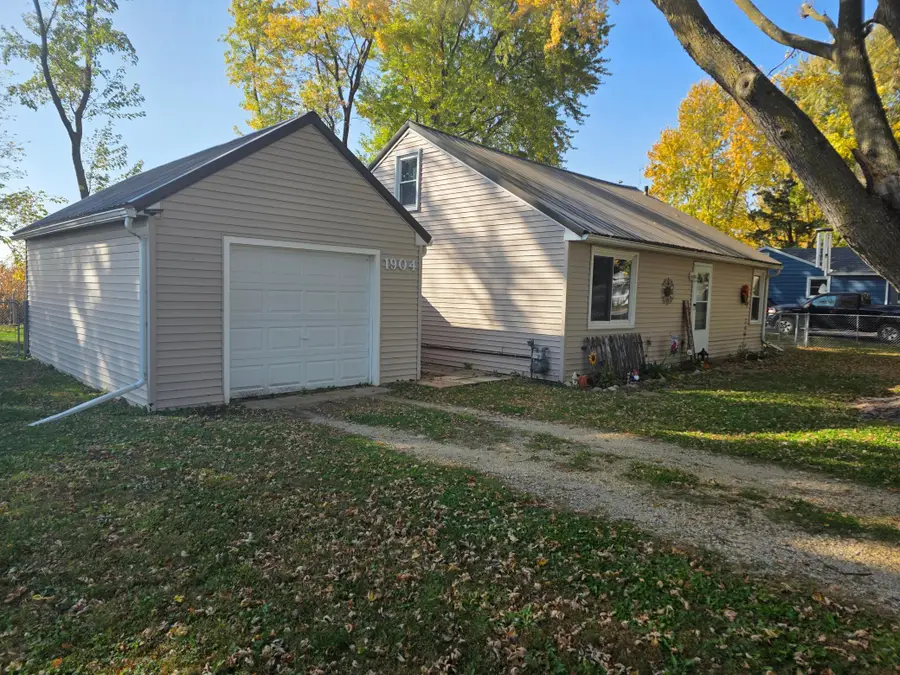 1904 22nd Drive Sw, Austin, MN 55912 - #2
