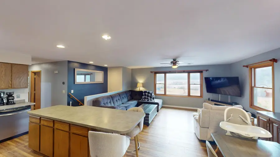 W544 County Road P, Fountain City, WI 54629 - #2