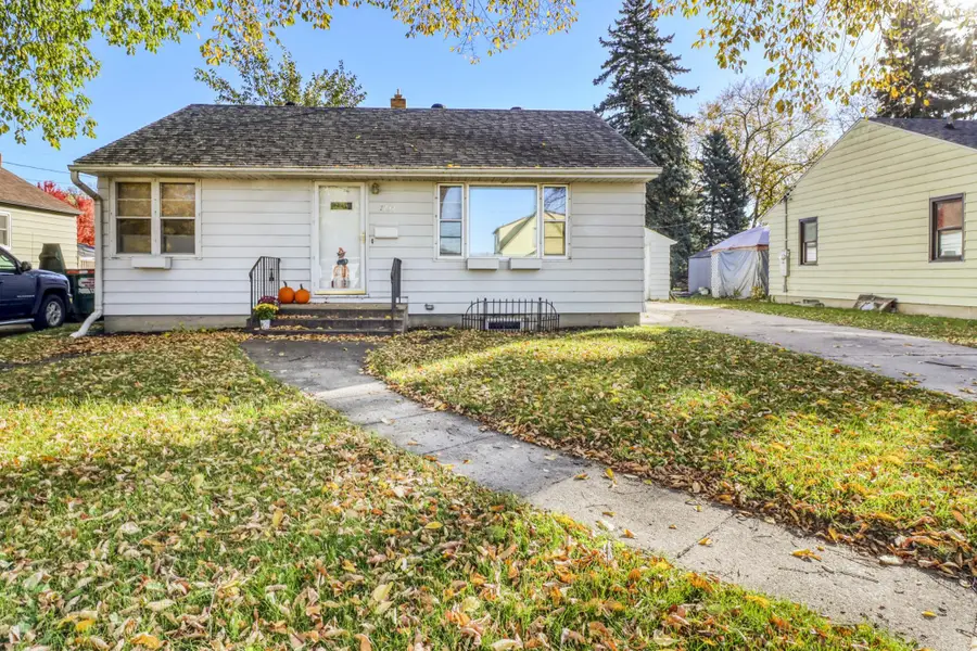 1737 4th Street N, Fargo, ND 58102 - #2