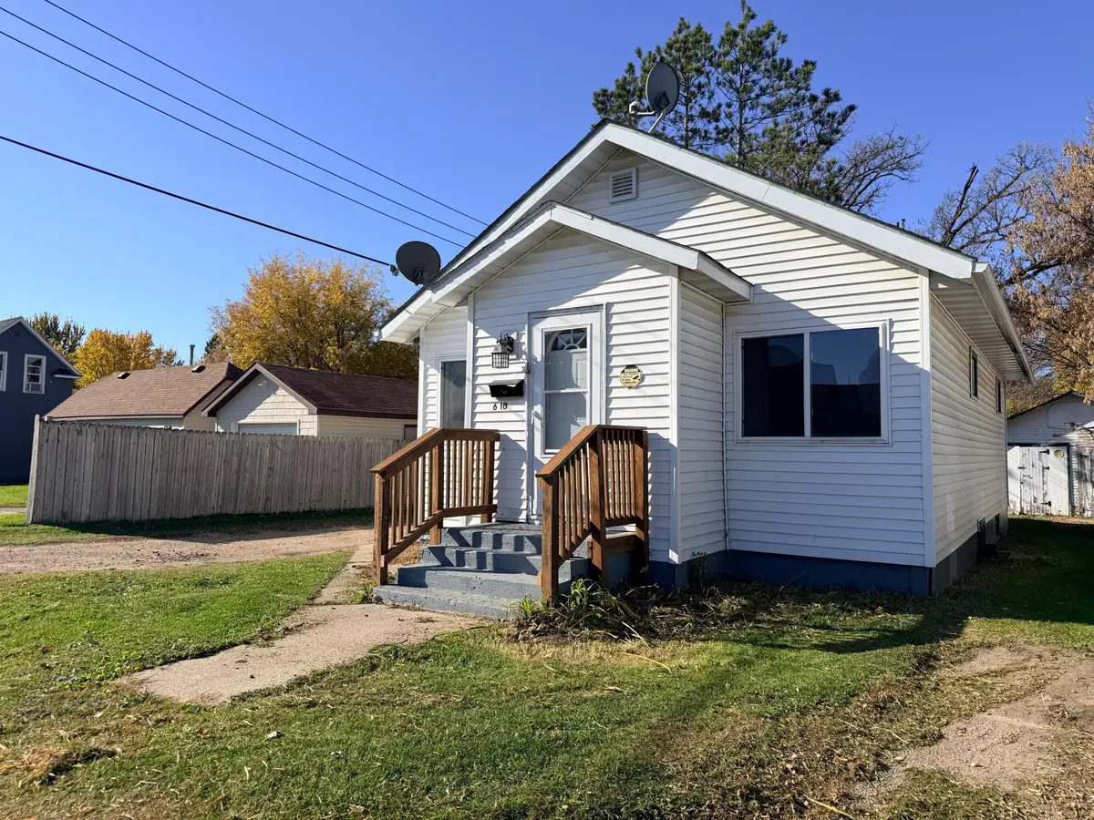 610 Oak Grove Avenue, Detroit Lakes, MN 56501 - #1
