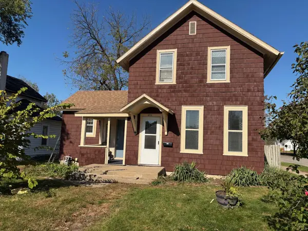 650 W 5th Street, Winona, MN 55987