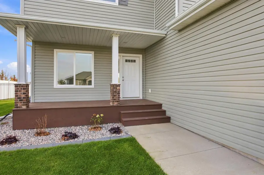 2528 N Pond Drive E, West Fargo, ND 58078 - #3