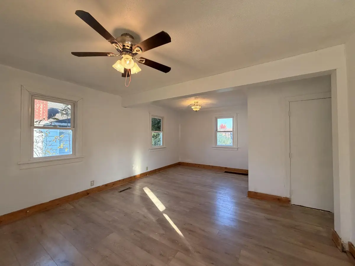 1621 E Oakland Avenue, Austin, MN 55912 - #1