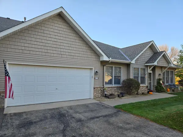 389 Hayes Drive, Hastings, MN 55033