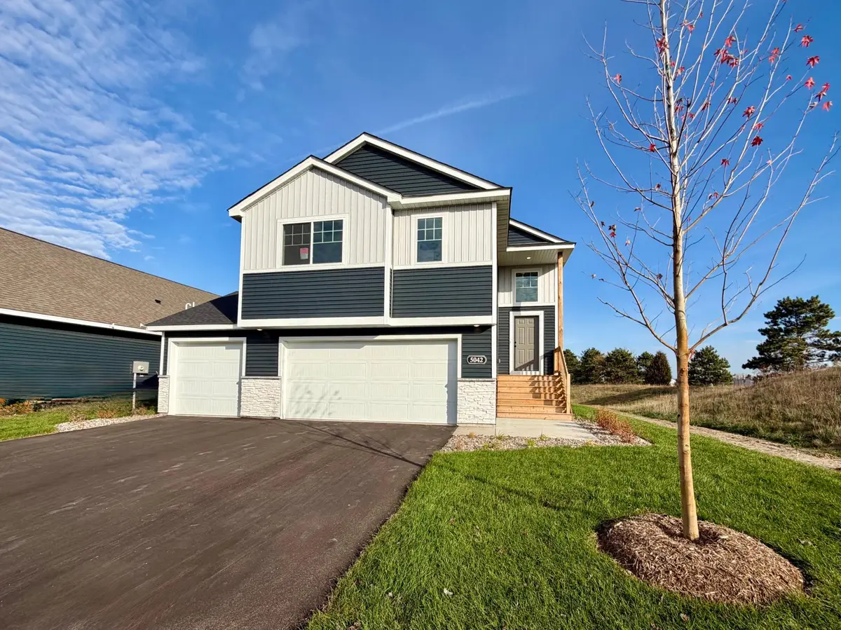 5042 258th Court, Wyoming, MN 55092 - #1