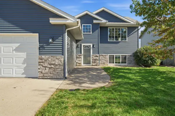 121 Pinehurst Drive, Mankato, MN 56001