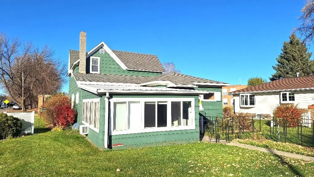 301 Main Street E, Cavalier, ND 58220 - #1