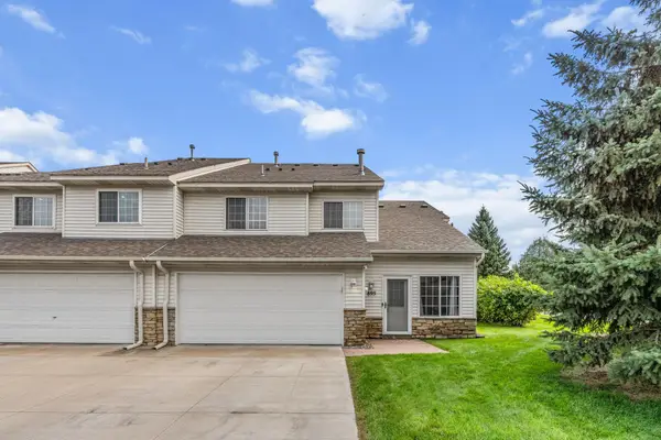 895 Ferdinand Drive, Shakopee, MN 55379