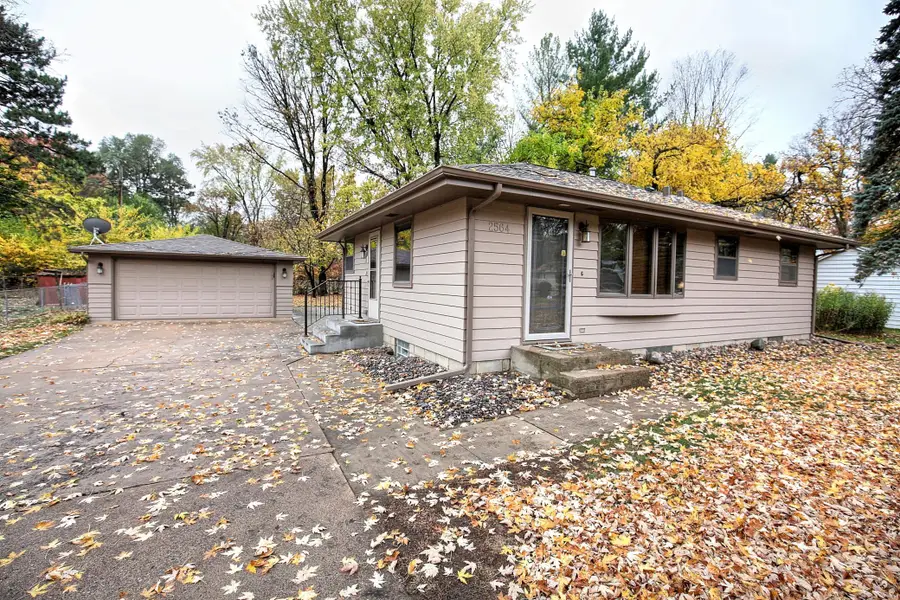 2564 Sherwood Road, New Brighton, MN 55112 - #3