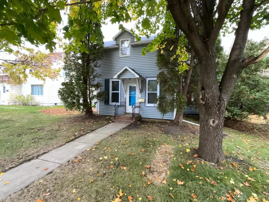 915 Cedar Street, Alexandria, MN 56308 - #3