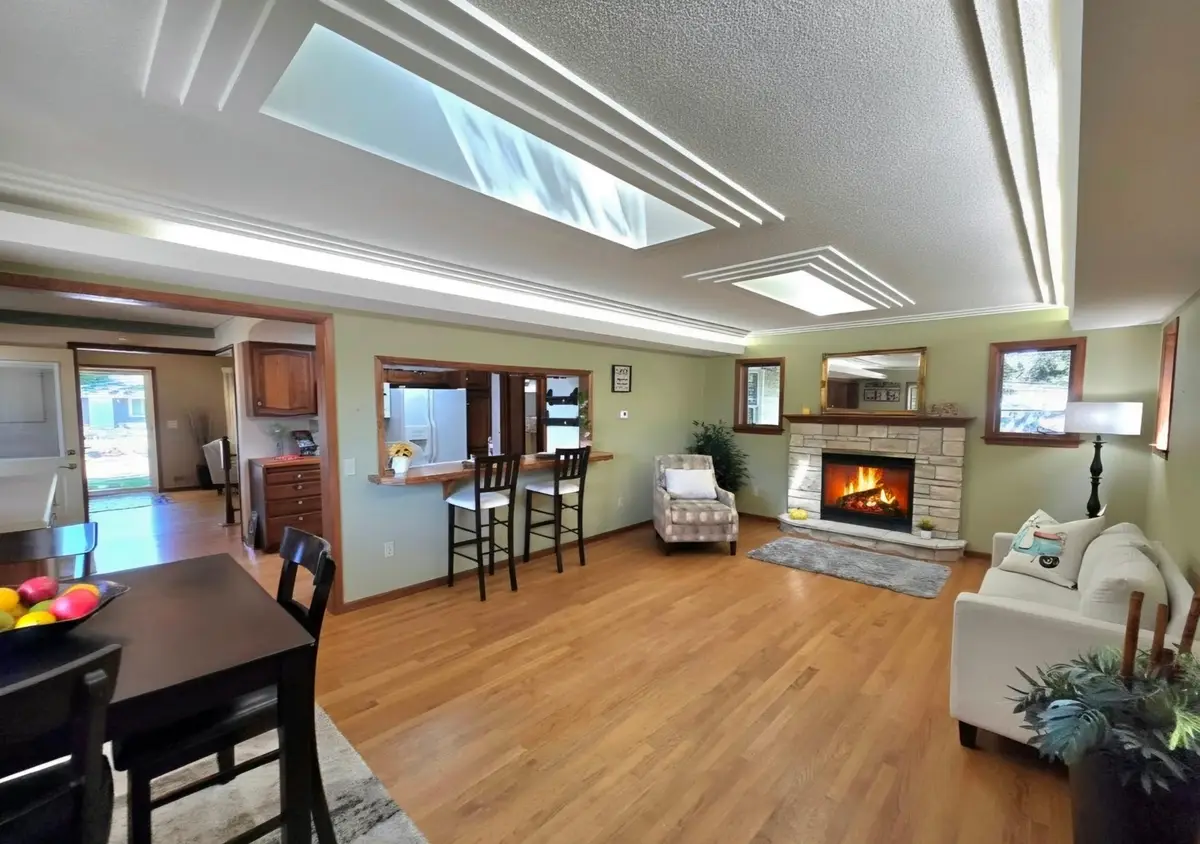 558 113th Lane Nw, Coon Rapids, MN 55448 - #1