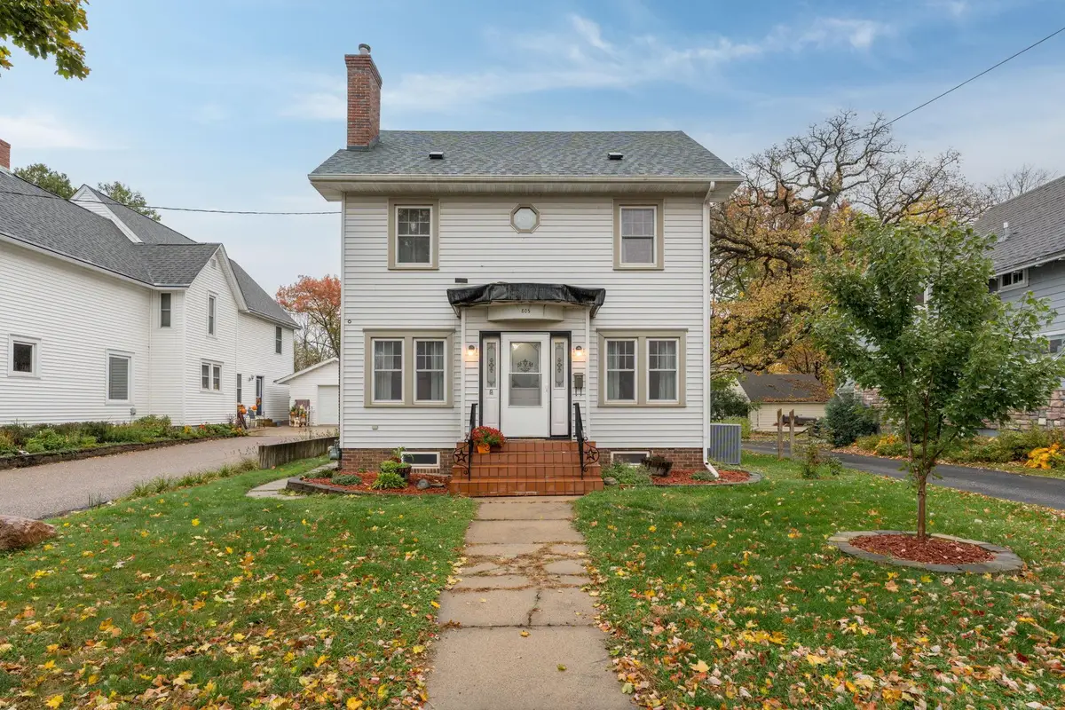 805 Baker Avenue, Mankato, MN 56001 - #1