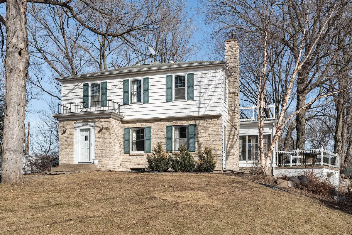 306 Barry Avenue N, Wayzata, MN 55391 - #1