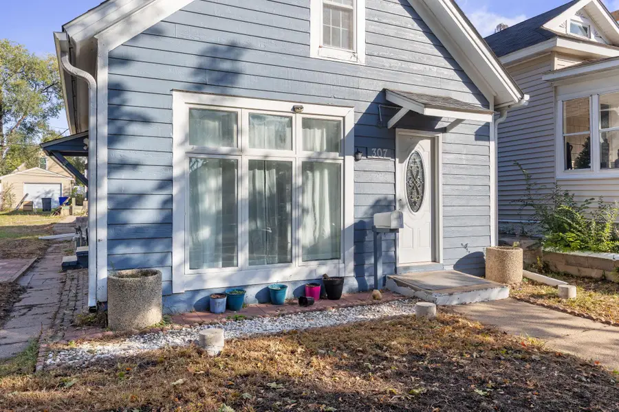 307 Charles Avenue, Saint Paul, MN 55103 - #2