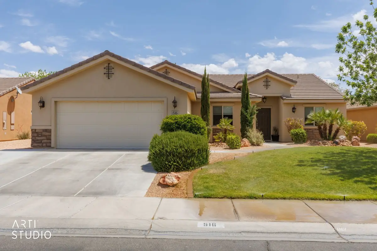 516 Lewis St, Mesquite, NV 89027 - #1