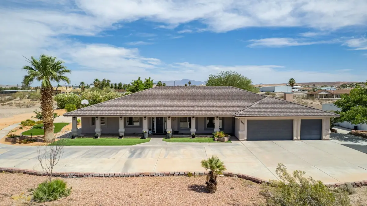 980 Hinckley Ave, Logandale, NV 89021 - #1