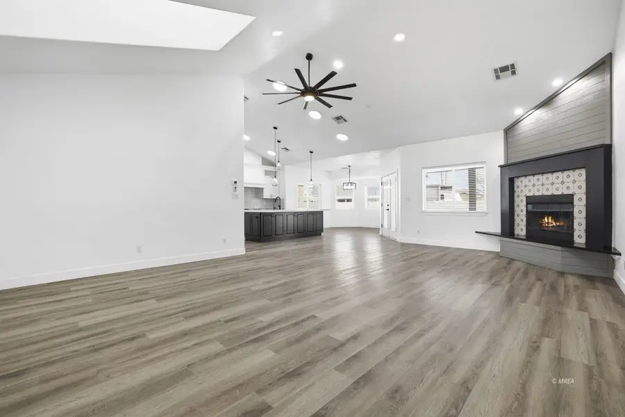 1352 Lake Valley Dr, Logandale, NV 89021 - #2