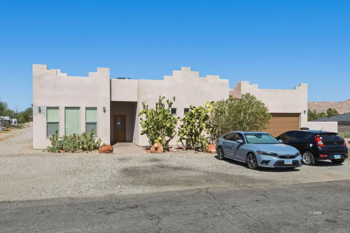 445 S Second West St, Bunkerville, NV 89007 - #1